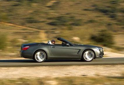 مرسيدس بينز تطلق SL550 المكشوفة 